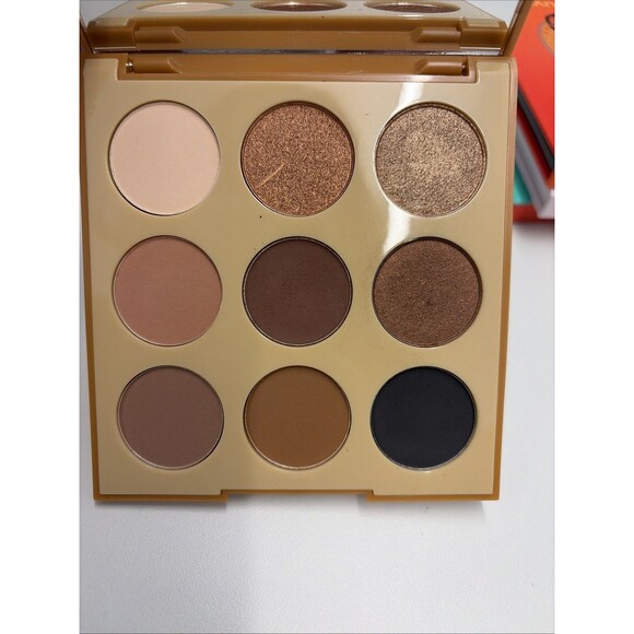 Morphe 9T Netural Territory Artistry Palette  11.1g/ 0.39 oz. - Picture 2 of 3